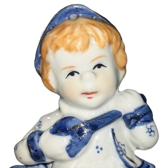 Vintage Porcelain Hand-painted Figurine Redhead Boy on Bench Playing Mandolin - Picture 7 of 12